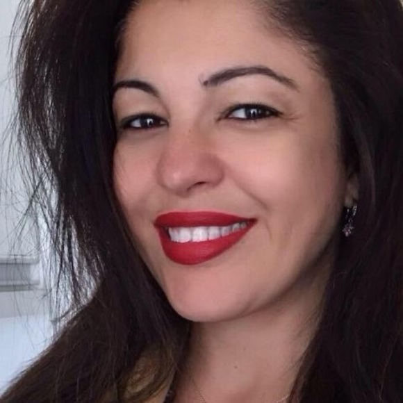 Meet your Posher, Alexandra - Picture 1 of 1